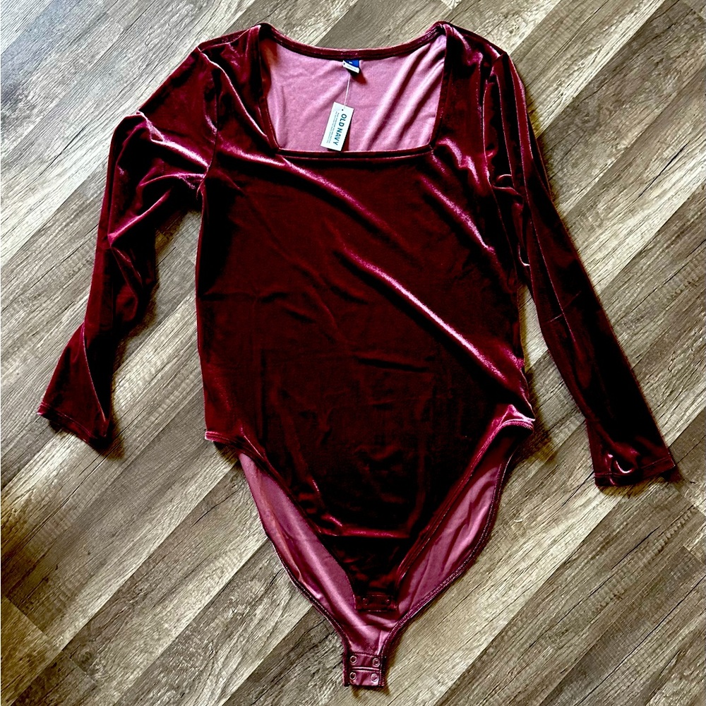 Velvet burgundy bodysuit from Old Navy. Never worn.